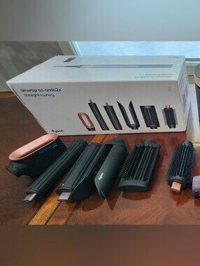 Dyson Airwrap Co-anda2x
